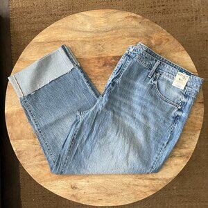 NEW 22W Women's Medium Wash High Rise Jeans